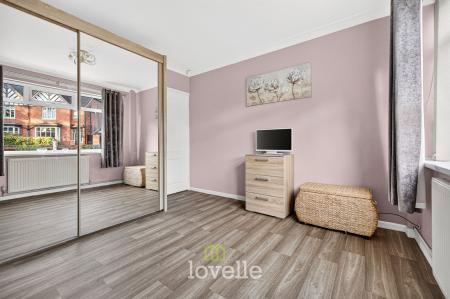 2 bedroom Detached bungalow for sale in Station Road, Great Coates, DN37