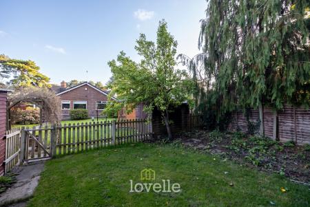 2 bedroom Detached bungalow for sale in Station Road, Great Coates, DN37