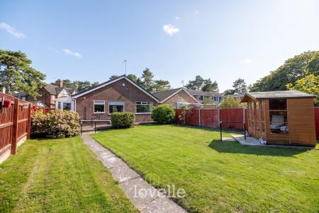 2 bedroom Detached bungalow for sale in Station Road, Great Coates, DN37