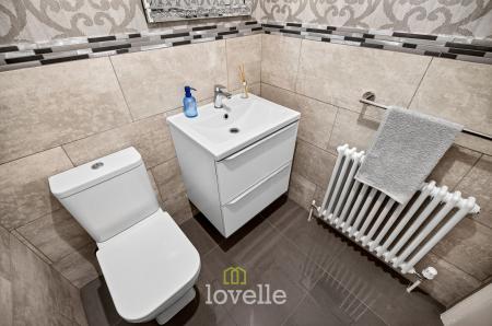 5 bedroom Detached house for sale in Brigsley Road, Waltham, DN37