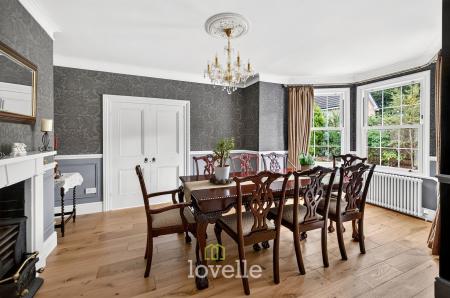 5 bedroom Detached house for sale in Brigsley Road, Waltham, DN37