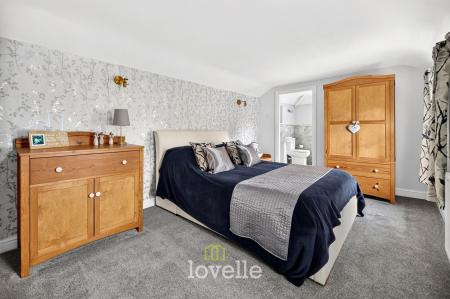 5 bedroom Detached house for sale in Brigsley Road, Waltham, DN37