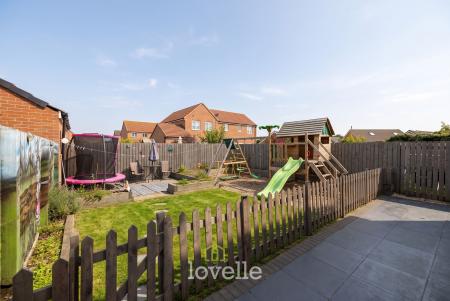 3 bedroom Link detached house for sale in Jersey Place, Immingham, DN40