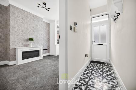 3 bedroom Terraced House for sale in Fairmont Road, Grimsby, DN32