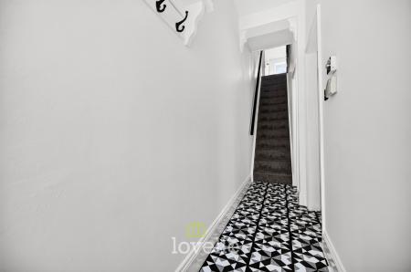 3 bedroom Terraced House for sale in Fairmont Road, Grimsby, DN32