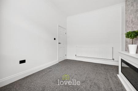 3 bedroom Terraced House for sale in Fairmont Road, Grimsby, DN32