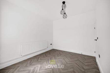 3 bedroom Terraced House for sale in Fairmont Road, Grimsby, DN32