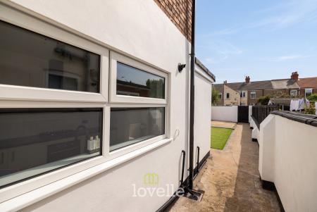 3 bedroom Terraced House for sale in Fairmont Road, Grimsby, DN32