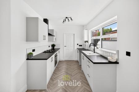 3 bedroom Terraced House for sale in Fairmont Road, Grimsby, DN32