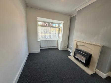3 bedroom Terraced House to let in Hart Street, Cleethorpes, DN35