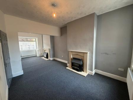 3 bedroom Terraced House to let in Hart Street, Cleethorpes, DN35