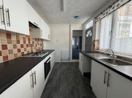 3 bedroom Terraced House to let in Hart Street, Cleethorpes, DN35
