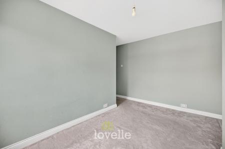 3 bedroom Terraced House for sale in Edge Avenue, Grimsby, DN33