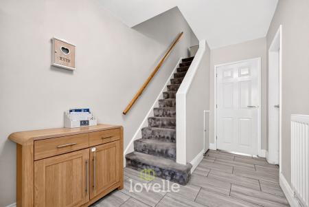 3 bedroom Terraced House for sale in Edge Avenue, Grimsby, DN33