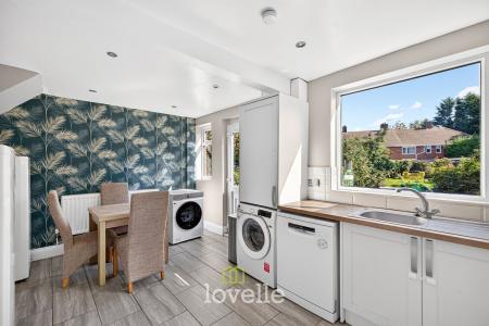 3 bedroom Terraced House for sale in Edge Avenue, Grimsby, DN33