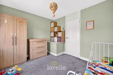 3 bedroom Terraced House for sale in Edge Avenue, Grimsby, DN33