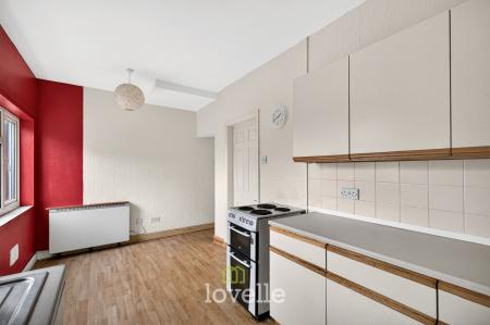 3 bedroom Terraced House for sale in Norman Road, Grimsby, DN34