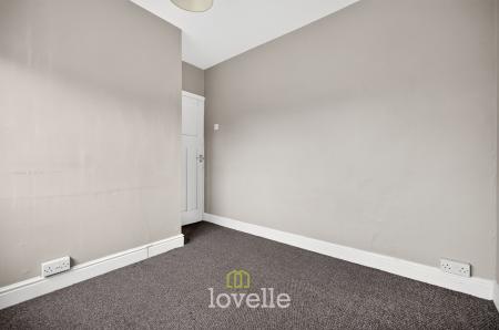 3 bedroom Terraced House for sale in Norman Road, Grimsby, DN34