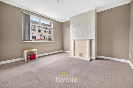 3 bedroom Terraced House for sale in Norman Road, Grimsby, DN34