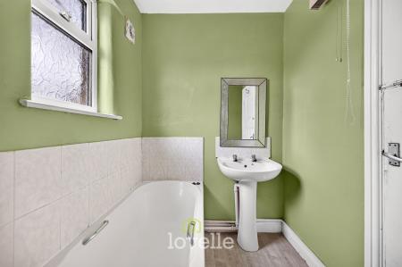 3 bedroom Terraced House for sale in Norman Road, Grimsby, DN34