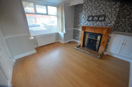 2 bedroom Terraced House to let in George Street, Cleethorpes, DN35