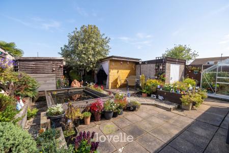 2 bedroom Detached bungalow for sale in Mordaunt Avenue, Grimsby, DN33