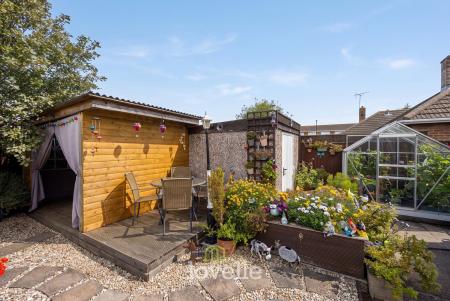 2 bedroom Detached bungalow for sale in Mordaunt Avenue, Grimsby, DN33