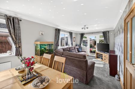 2 bedroom Detached bungalow for sale in Mordaunt Avenue, Grimsby, DN33