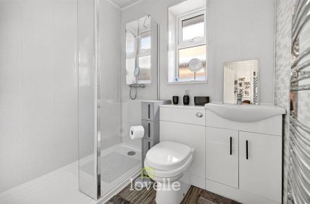 2 bedroom Detached bungalow for sale in Mordaunt Avenue, Grimsby, DN33