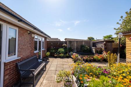 2 bedroom Detached bungalow for sale in Mordaunt Avenue, Grimsby, DN33