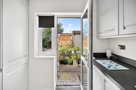 2 bedroom Detached bungalow for sale in Mordaunt Avenue, Grimsby, DN33