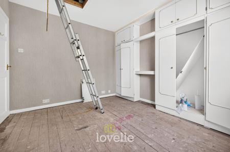 3 bedroom Semi-detached house for sale in Chelmsford Avenue, Grimsby, DN34