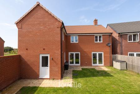 4 bedroom Detached house for sale in Daisy Drive, Laceby, DN37