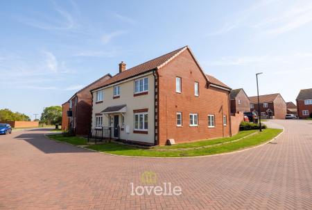 4 bedroom Detached house for sale in Daisy Drive, Laceby, DN37