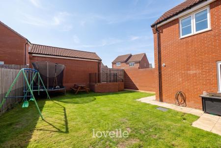 4 bedroom Detached house for sale in Daisy Drive, Laceby, DN37