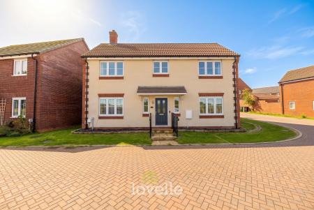 4 bedroom Detached house for sale in Daisy Drive, Laceby, DN37