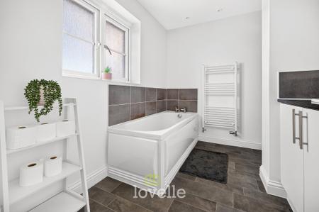 4 bedroom Detached house for sale in Daisy Drive, Laceby, DN37