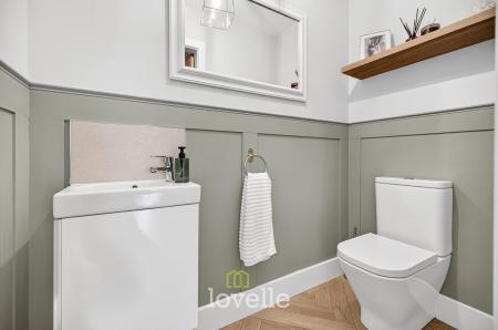 4 bedroom Detached house for sale in Aspen Drive, Barnoldby-Le-Beck, DN37