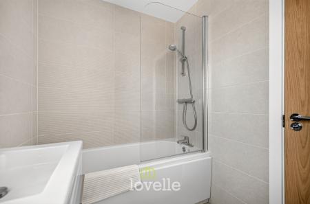 4 bedroom Detached house for sale in Aspen Drive, Barnoldby-Le-Beck, DN37