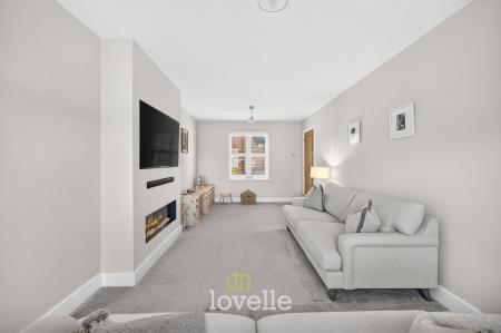 4 bedroom Detached house for sale in Aspen Drive, Barnoldby-Le-Beck, DN37