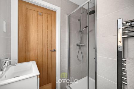 4 bedroom Detached house for sale in Aspen Drive, Barnoldby-Le-Beck, DN37