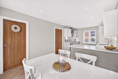 4 bedroom Detached house for sale in Aspen Drive, Barnoldby-Le-Beck, DN37