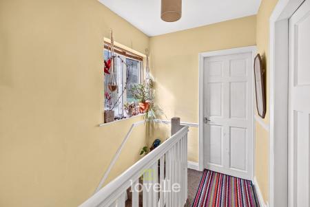 4 bedroom End of terrace house for sale in Stratford Avenue, Grimsby, DN33