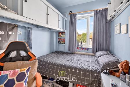 4 bedroom End of terrace house for sale in Stratford Avenue, Grimsby, DN33