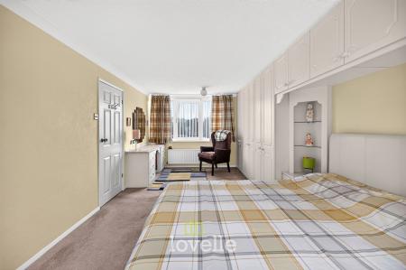 2 bedroom Semi-detached house for sale in St. Crispin Close, North Killingholme, DN40
