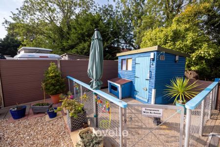 2 bedroom Semi-detached house for sale in St. Crispin Close, North Killingholme, DN40