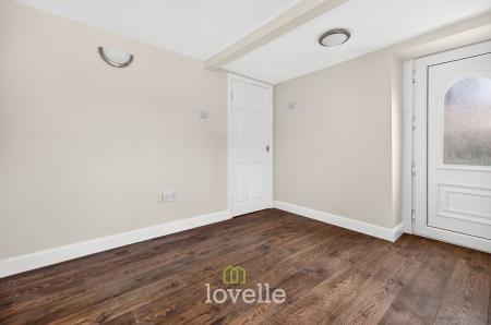3 bedroom Semi-detached house for sale in Knights Close, Laceby, DN37