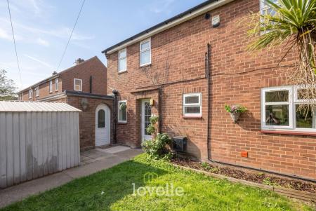 3 bedroom Semi-detached house for sale in Knights Close, Laceby, DN37