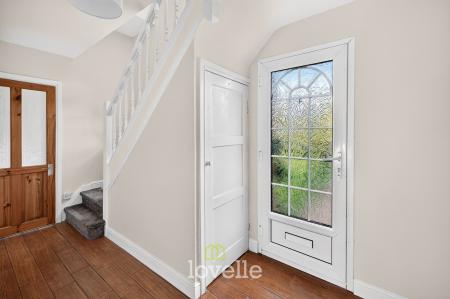 3 bedroom Semi-detached house for sale in Knights Close, Laceby, DN37