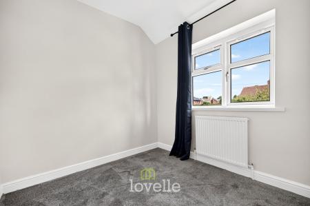 3 bedroom Semi-detached house for sale in Knights Close, Laceby, DN37